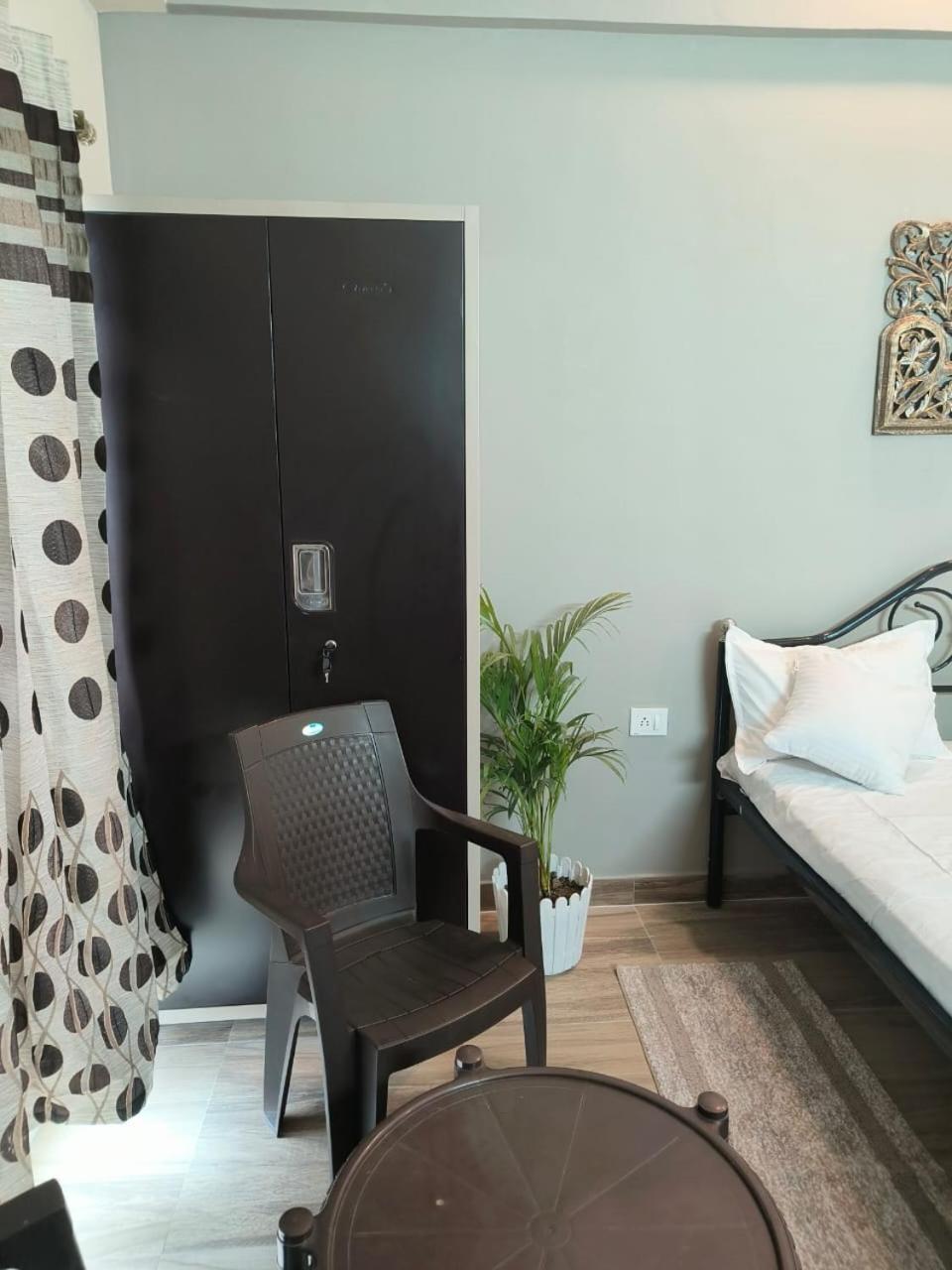 Risal Home Stays Большая Нойда Экстерьер фото
